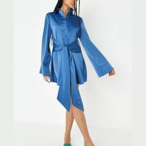 Missguided Tie Waist Flare Sleeve Shirt Dress Satin Navy color Size 8 BWT